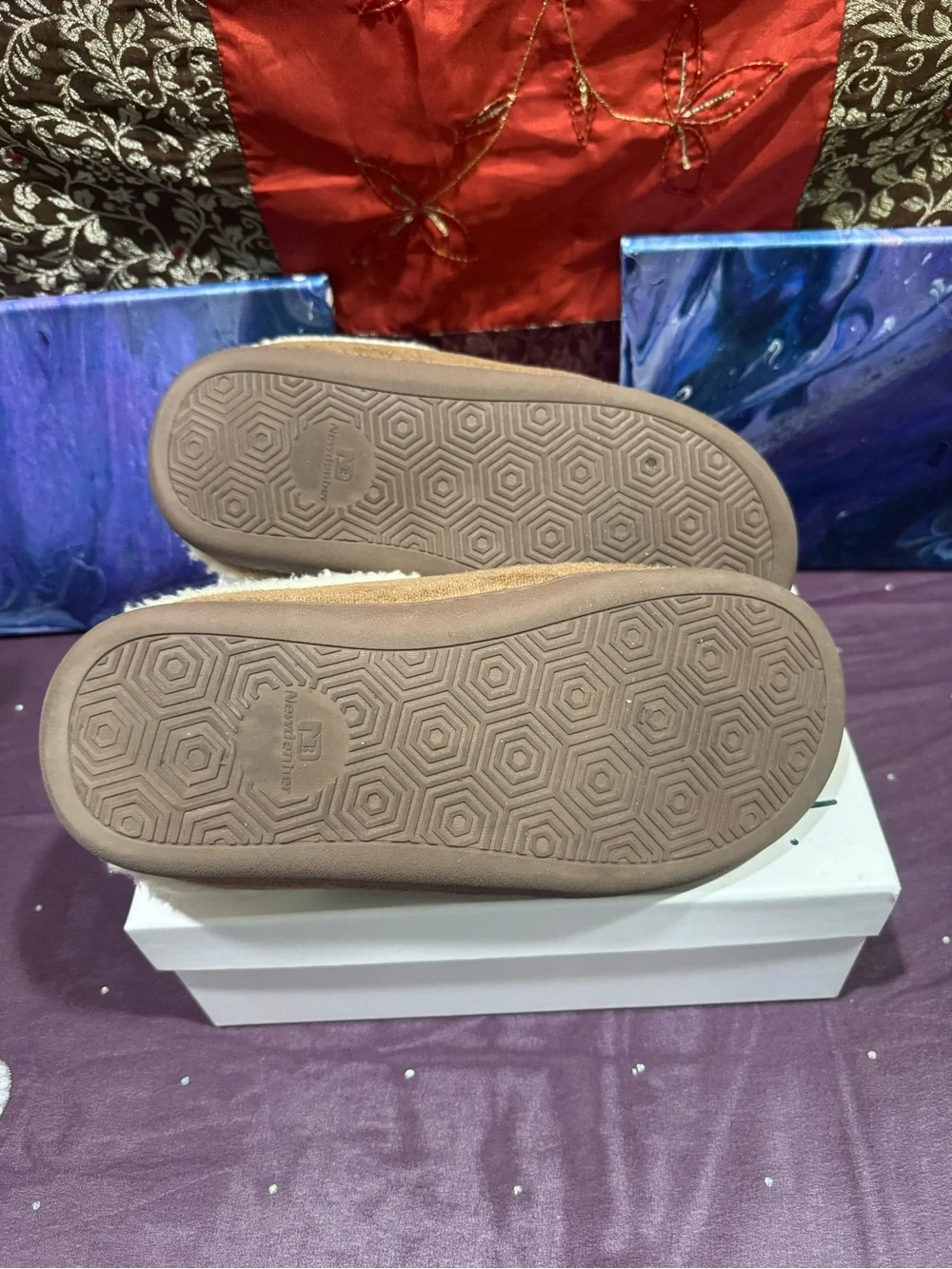 Women S/M Cozy Brown Faux-Shearling Slippers